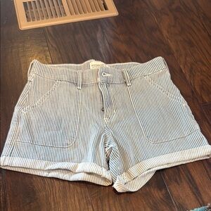 Striped kids Shorts Abercrombie 15/16
